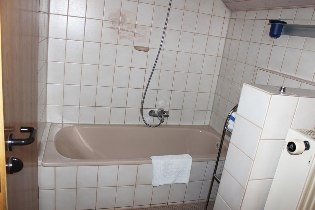 Bodenseegaestehaus ウールディンゲン・ミュールホーフェン 部屋 写真
